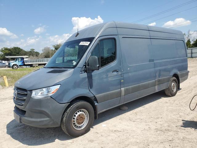  Salvage Mercedes-Benz Sprinter