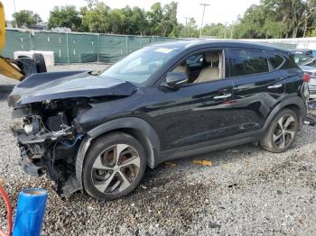  Salvage Hyundai TUCSON