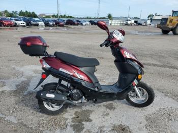  Salvage Yngf Scooter