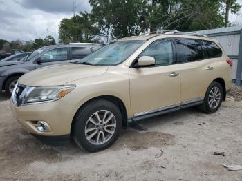  Salvage Nissan Pathfinder