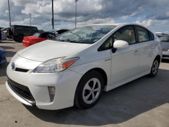  Salvage Toyota Prius