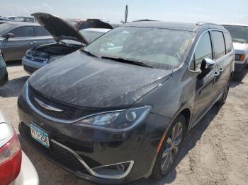  Salvage Chrysler Pacifica