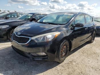  Salvage Kia Forte