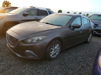  Salvage Mazda 3