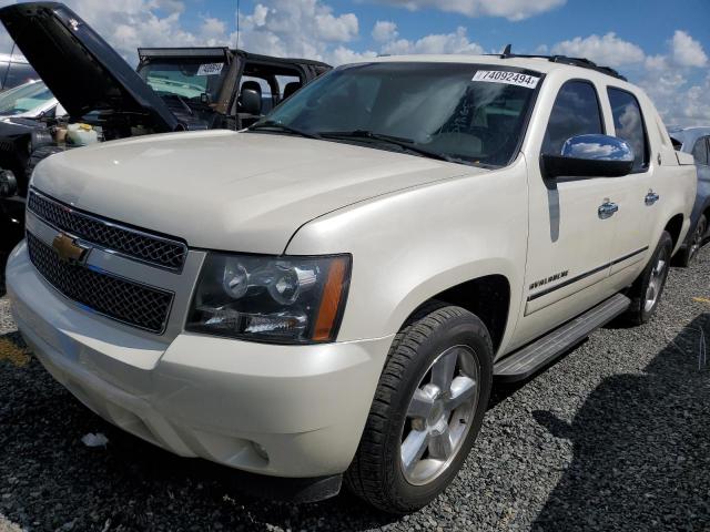  Salvage Chevrolet Avalanche