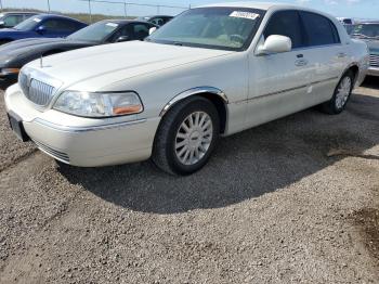  Salvage Lincoln Towncar