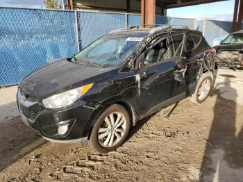  Salvage Hyundai TUCSON