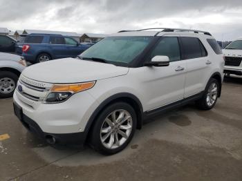  Salvage Ford Explorer