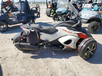  Salvage Can-Am Spyder