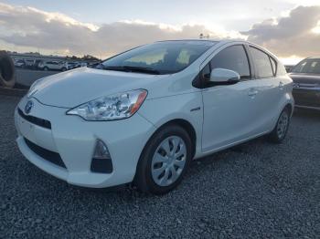  Salvage Toyota Prius