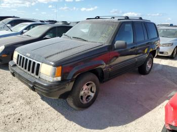  Salvage Jeep Grand Cherokee