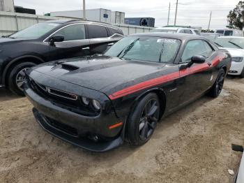  Salvage Dodge Challenger