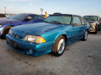  Salvage Ford Mustang