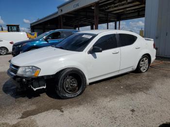  Salvage Dodge Avenger