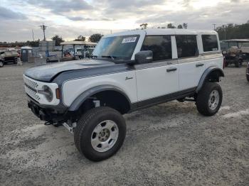  Salvage Ford Bronco