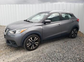  Salvage Nissan Kicks