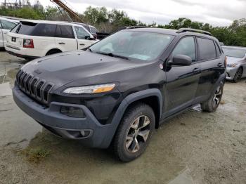  Salvage Jeep Cherokee