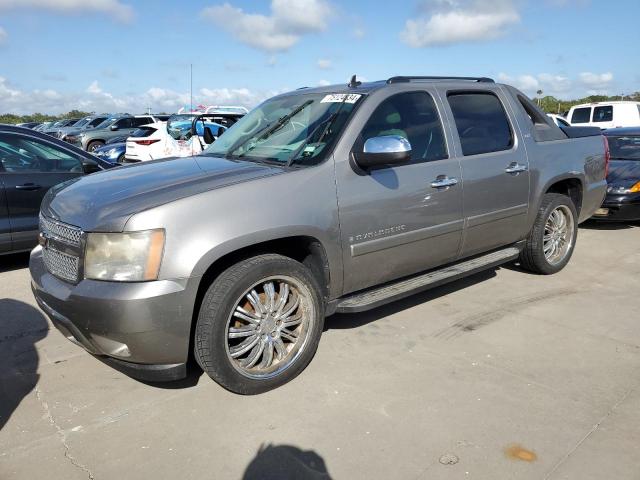  Salvage Chevrolet Avalanche