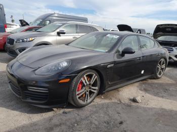  Salvage Porsche Panamera