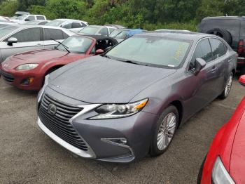  Salvage Lexus Es