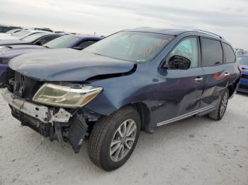  Salvage Nissan Pathfinder