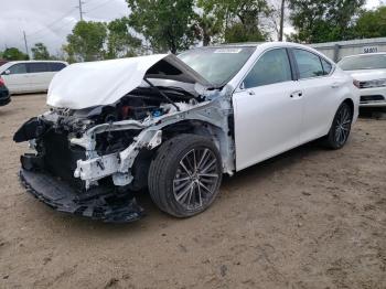  Salvage Lexus Es