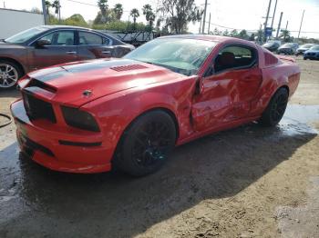  Salvage Ford Mustang