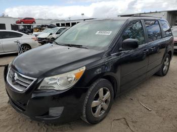  Salvage Volkswagen Routan