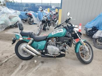  Salvage Honda Vf Cycle