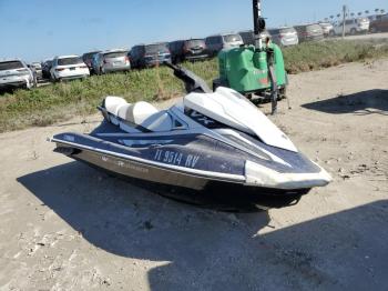  Salvage Yamaha Jetski