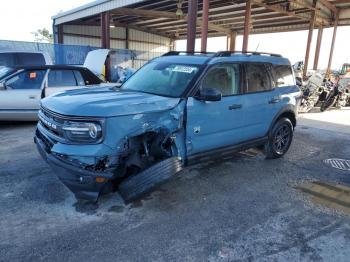  Salvage Ford Bronco