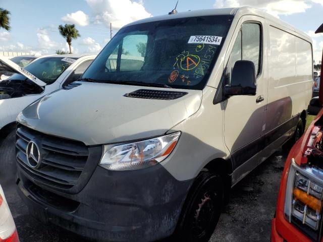  Salvage Mercedes-Benz Sprinter