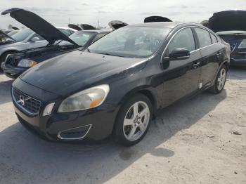  Salvage Volvo S60