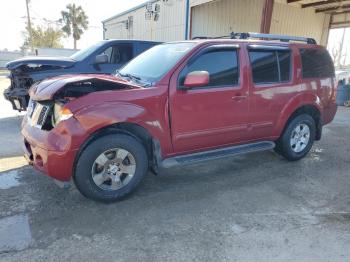  Salvage Nissan Pathfinder