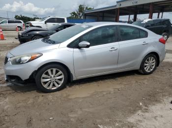  Salvage Kia Forte