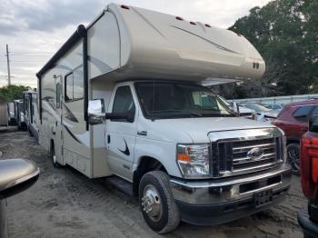  Salvage Winnebago Minnie