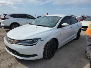  Salvage Chrysler 200