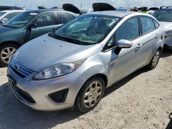  Salvage Ford Fiesta