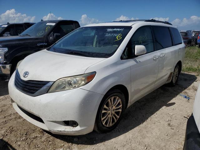  Salvage Toyota Sienna