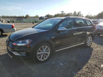  Salvage Volkswagen Golf