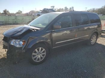  Salvage Chrysler Minivan