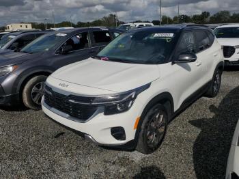  Salvage Kia Seltos