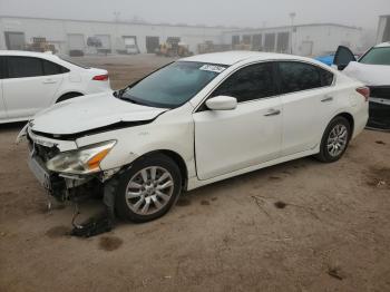  Salvage Nissan Altima