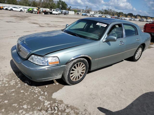  Salvage Lincoln Towncar