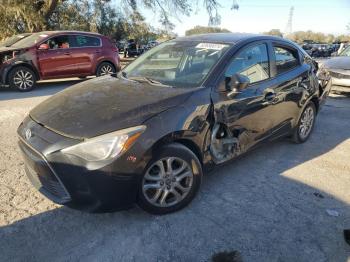  Salvage Toyota Yaris