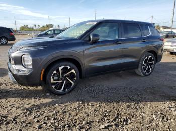  Salvage Mitsubishi Outlander