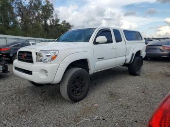  Salvage Toyota Tacoma