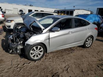  Salvage Hyundai ACCENT