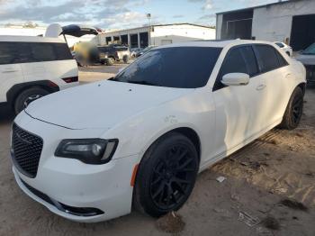  Salvage Chrysler 300