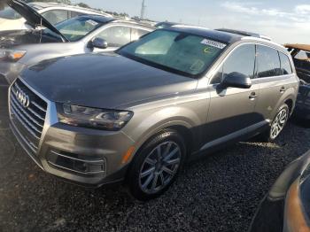  Salvage Audi Q7